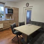 Beautiful House 15 Minutes From Schwechat Airport Holiday home *