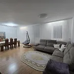 Holiday home Beautiful House 15 Minutes From Schwechat Airport