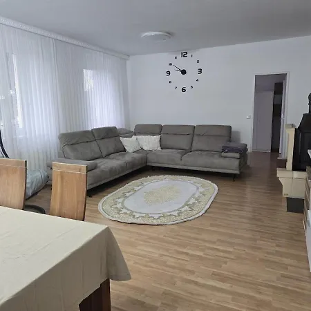 Сasa de vacaciones Beautiful House 15 Minutes From Schwechat Airport Leopoldsdorf