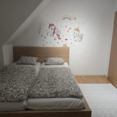 Beautiful House 15 Minutes From Schwechat Airport Сasa de vacaciones Leopoldsdorf