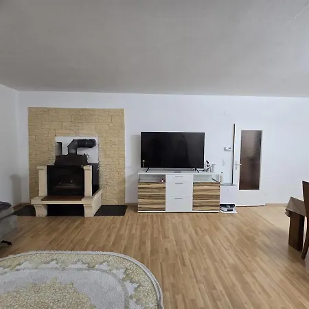 Holiday home Beautiful House 15 Minutes From Schwechat Airport