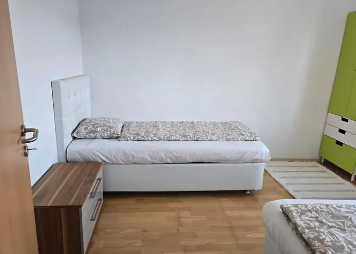 Сasa de vacaciones Beautiful House 15 Minutes From Schwechat Airport *