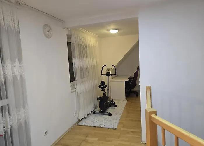 Beautiful House 15 Minutes From Schwechat Airport Сasa de vacaciones *